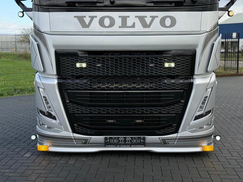 Volvo FH 460 SHOW, FULL AIR, ALCOA, INTERIOR, LIKE NEW, TOP. - Tractor head: gambar 4 Volvo FH 460 SHOW, FULL AIR, ALCOA, INTERIOR, LIKE NEW, TOP. - Tractor head: gambar 4