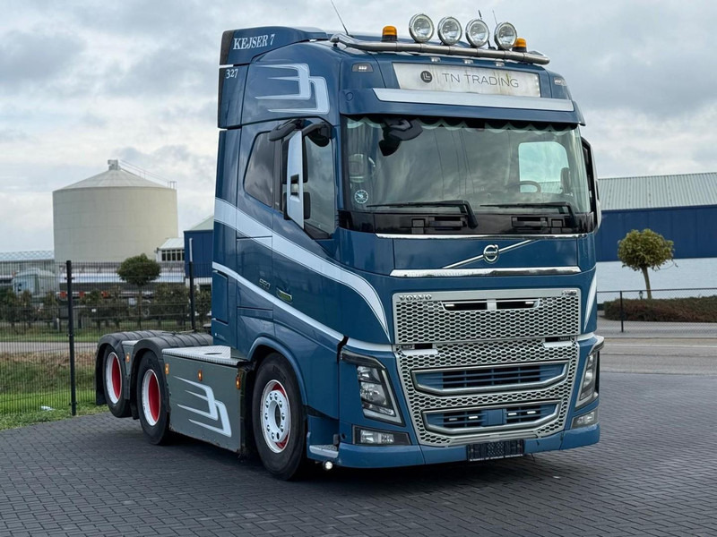 Volvo FH16.650 VOLLUCHT, HYDRAULIEK, SHOW INTERIEUR, DYNAMIC STEERING. - Tractor head: gambar 1 Volvo FH16.650 VOLLUCHT, HYDRAULIEK, SHOW INTERIEUR, DYNAMIC STEERING. - Tractor head: gambar 1