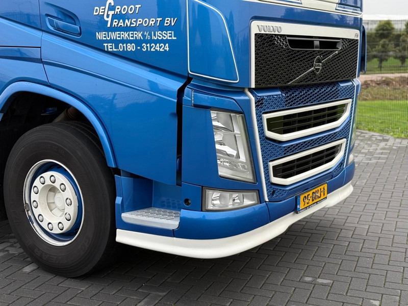 Volvo FH 540 CONTAINER TRANSPORT, KIEP SYSTEEM, LEATHER SEATS, TOP. - Pengangkut kontainer/ Container truck: gambar 4 Volvo FH 540 CONTAINER TRANSPORT, KIEP SYSTEEM, LEATHER SEATS, TOP. - Pengangkut kontainer/ Container truck: gambar 4