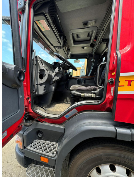 Truk pemadam kebakaran Scania 124G: gambar 19