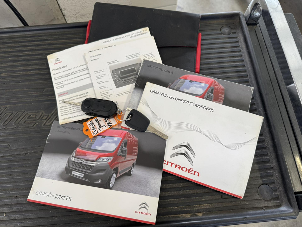 Citroën Jumper-30 2.2 HDI L1H1 Economy 3 Zitplaatsen Airco Cruise Bluetooth Media player - Van panel: gambar 4 Citroën Jumper-30 2.2 HDI L1H1 Economy 3 Zitplaatsen Airco Cruise Bluetooth Media player - Van panel: gambar 4