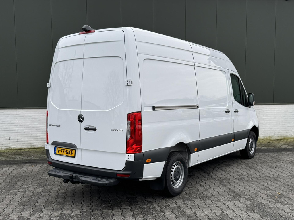 Mercedes-Benz Sprinter-317 1.9 CDI L2 9G laadruimte bekleed Leder Camera Clima M-bux media systeem DAB - Van panel: gambar 2 Mercedes-Benz Sprinter-317 1.9 CDI L2 9G laadruimte bekleed Leder Camera Clima M-bux media systeem DAB - Van panel: gambar 2