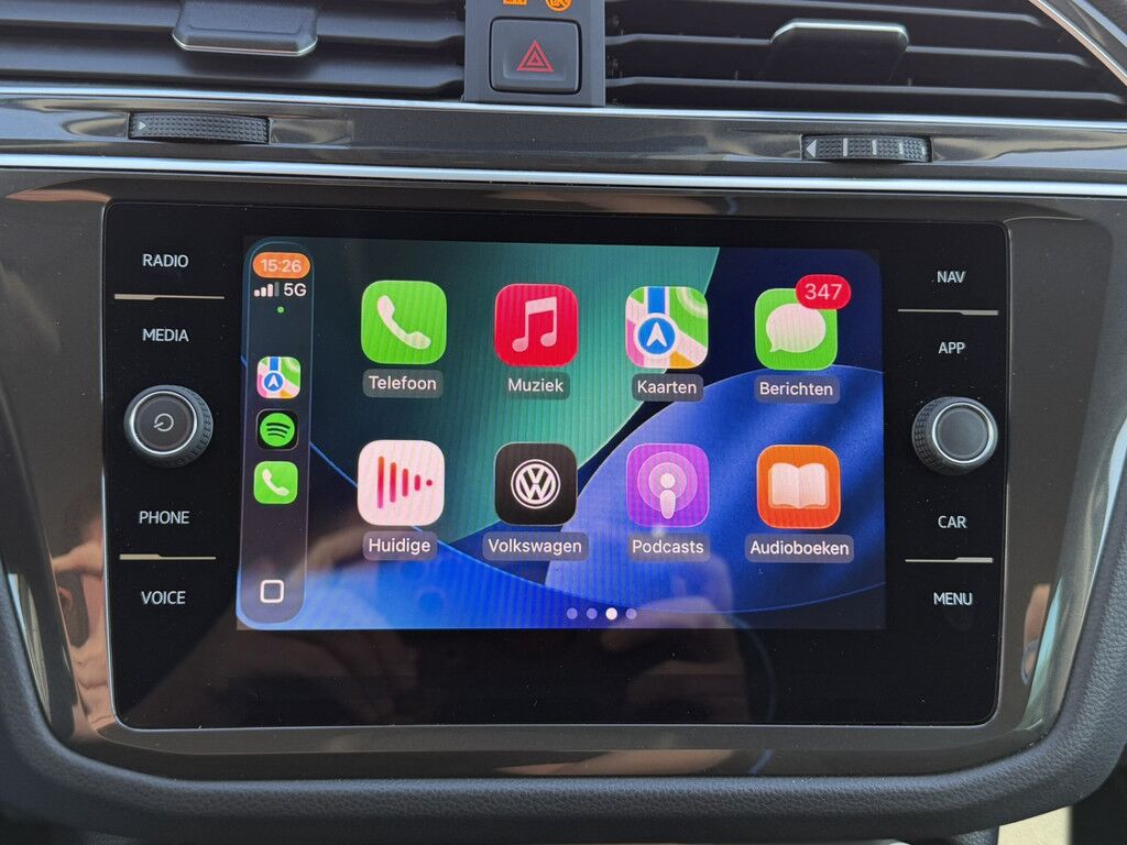 Volkswagen Tiguan-1.5 TSI ACT Highline R-Line Automaat Pdc V+A Dab+ Carplay Adapt Cruise Navigatie Led - Mobil SUV: gambar 2 Volkswagen Tiguan-1.5 TSI ACT Highline R-Line Automaat Pdc V+A Dab+ Carplay Adapt Cruise Navigatie Led - Mobil SUV: gambar 2