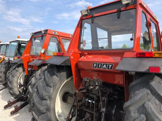 Fiat 680H - Traktor: gambar 2 Fiat 680H - Traktor: gambar 2