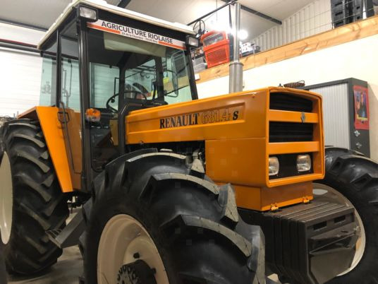 Renault 681-4S Tracteur - Traktor: gambar 1 Renault 681-4S Tracteur - Traktor: gambar 1
