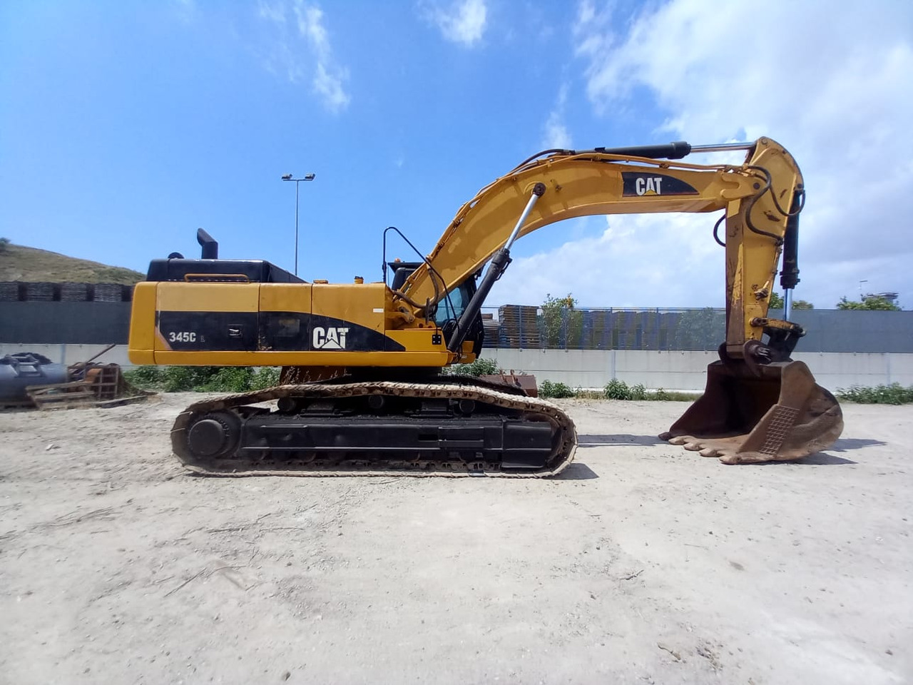 Caterpillar 345C - Ekskavator perayap: gambar 2 Caterpillar 345C - Ekskavator perayap: gambar 2