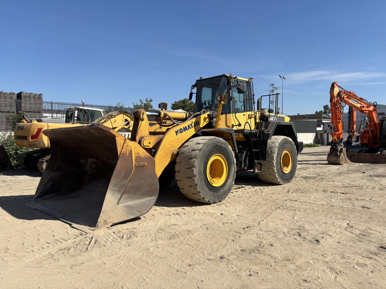 KOMATSU WA480-6 - Wheel loader: gambar 1 KOMATSU WA480-6 - Wheel loader: gambar 1