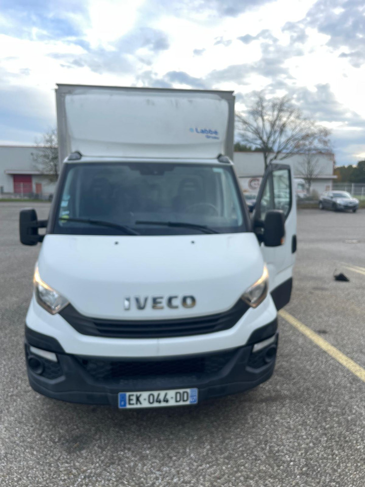 IVECO Dailly 35c16 - Van box: gambar 1 IVECO Dailly 35c16 - Van box: gambar 1
