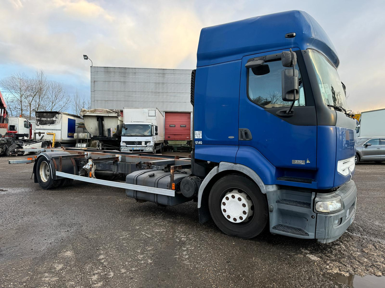 RENAULT 370 DCI - Truk: gambar 1 RENAULT 370 DCI - Truk: gambar 1