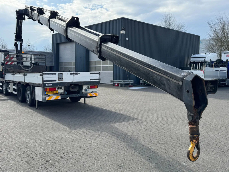 DAF CF 85.360 8x2*6 HIAB 42T/m Crane - Truk derek: gambar 4 DAF CF 85.360 8x2*6 HIAB 42T/m Crane - Truk derek: gambar 4