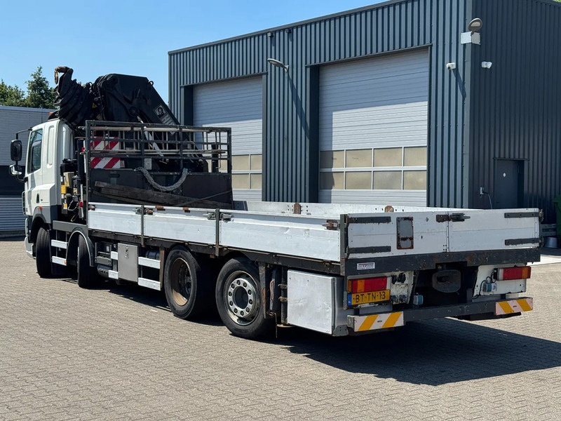 Truk derek DAF CF 85.360 8x2*6 HIAB 42T/m Crane: gambar 10