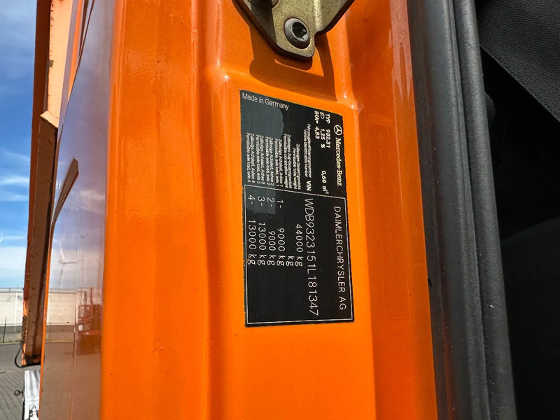 Mercedes-Benz Actros 4151 V8 8x4 Full Steel / Big Axles / Hooklift - Hook lift: gambar 3 Mercedes-Benz Actros 4151 V8 8x4 Full Steel / Big Axles / Hooklift - Hook lift: gambar 3