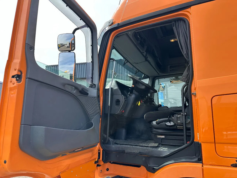 Hook lift Mercedes-Benz Actros 4151 V8 8x4 Full Steel / Big Axles / Hooklift: gambar 18