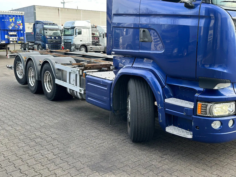 Scania R520 V8 8x4*4 Bdf / Retarder / 2 Tank / Full Air / Euro 6 - Pengangkut kontainer/ Container truck: gambar 3 Scania R520 V8 8x4*4 Bdf / Retarder / 2 Tank / Full Air / Euro 6 - Pengangkut kontainer/ Container truck: gambar 3