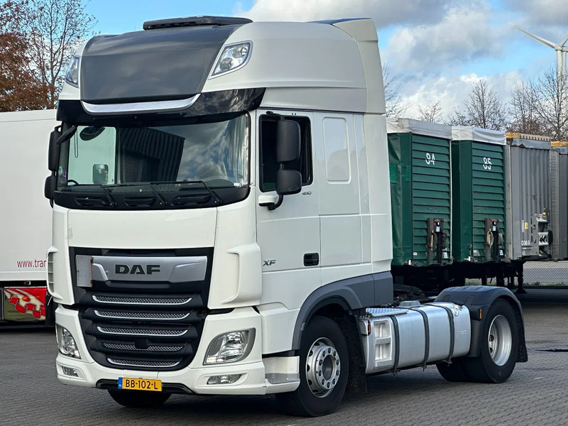 DAF XF 450 Super Space Cab Euro 6 - Tractor head: gambar 1 DAF XF 450 Super Space Cab Euro 6 - Tractor head: gambar 1