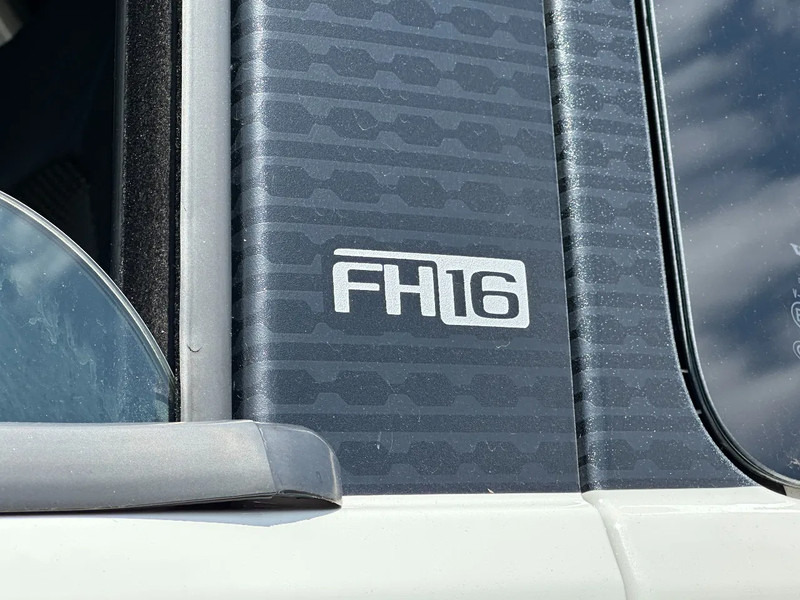 Truk sasis Volvo FH 16.750 6x4 Globe XL Chassis Retarder 4.30 Wb Full Air: gambar 12