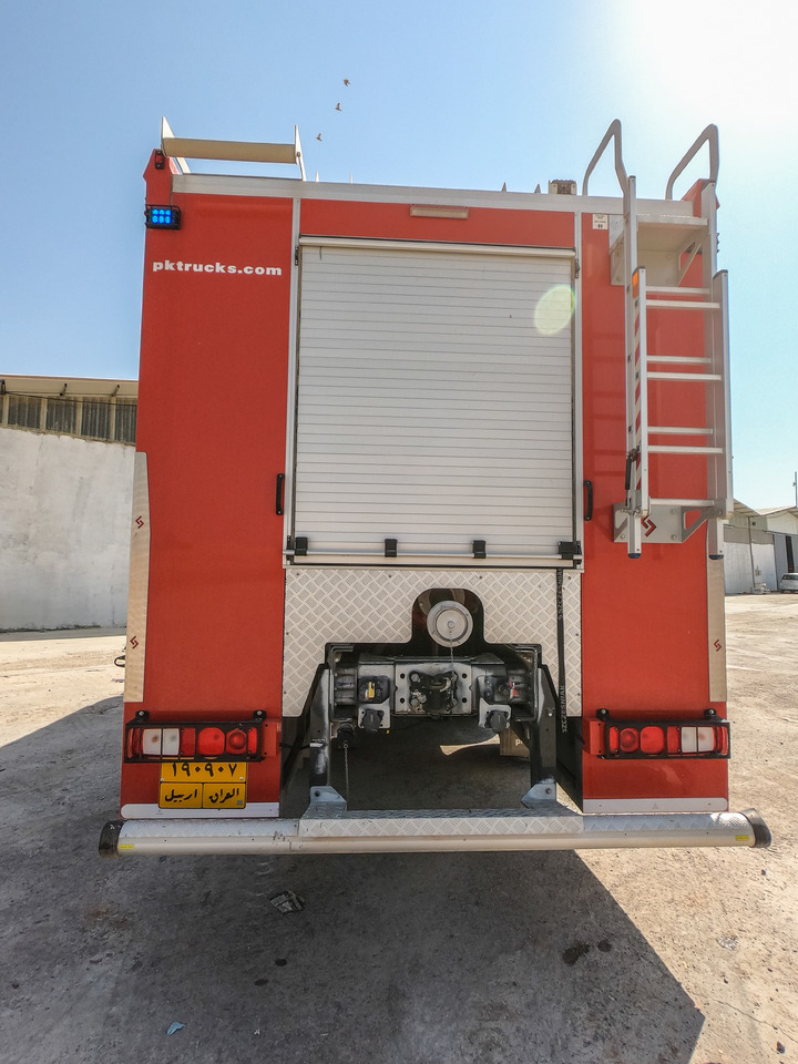 Renault SZCZESNIAK K-500 TLF 9000/1000 6x6 - Truk pemadam kebakaran: gambar 3 Renault SZCZESNIAK K-500 TLF 9000/1000 6x6 - Truk pemadam kebakaran: gambar 3