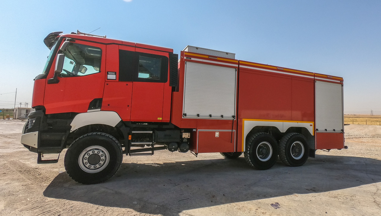Renault SZCZESNIAK K-500 TLF 9000/1000 6x6 - Truk pemadam kebakaran: gambar 2 Renault SZCZESNIAK K-500 TLF 9000/1000 6x6 - Truk pemadam kebakaran: gambar 2
