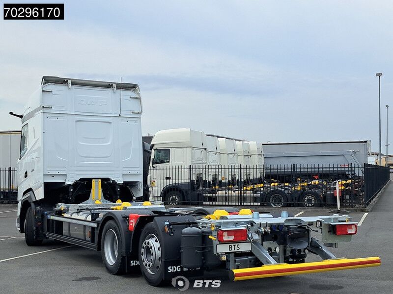 DAF XG 480 6X2 FAN - MX + Exclusive - BDF Maxi 1020 - 1320 - Pengangkut kontainer/ Container truck: gambar 2 DAF XG 480 6X2 FAN - MX + Exclusive - BDF Maxi 1020 - 1320 - Pengangkut kontainer/ Container truck: gambar 2