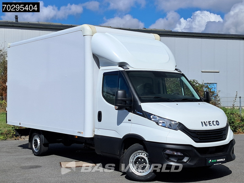 Iveco Daily 35S16 Automatik Kastenwagen Hintertüren 160PS Klimaanlage Kamera Euro6 Möbelkasten 21m3 A/C - Van box: gambar 5 Iveco Daily 35S16 Automatik Kastenwagen Hintertüren 160PS Klimaanlage Kamera Euro6 Möbelkasten 21m3 A/C - Van box: gambar 5