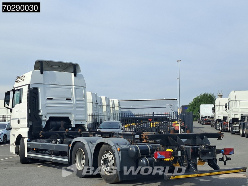 MAN TGX 26.460 6X2 BDF Liftaxle Automatic Retarder ACC Euro 6 - Pengangkut kontainer/ Container truck: gambar 2 MAN TGX 26.460 6X2 BDF Liftaxle Automatic Retarder ACC Euro 6 - Pengangkut kontainer/ Container truck: gambar 2