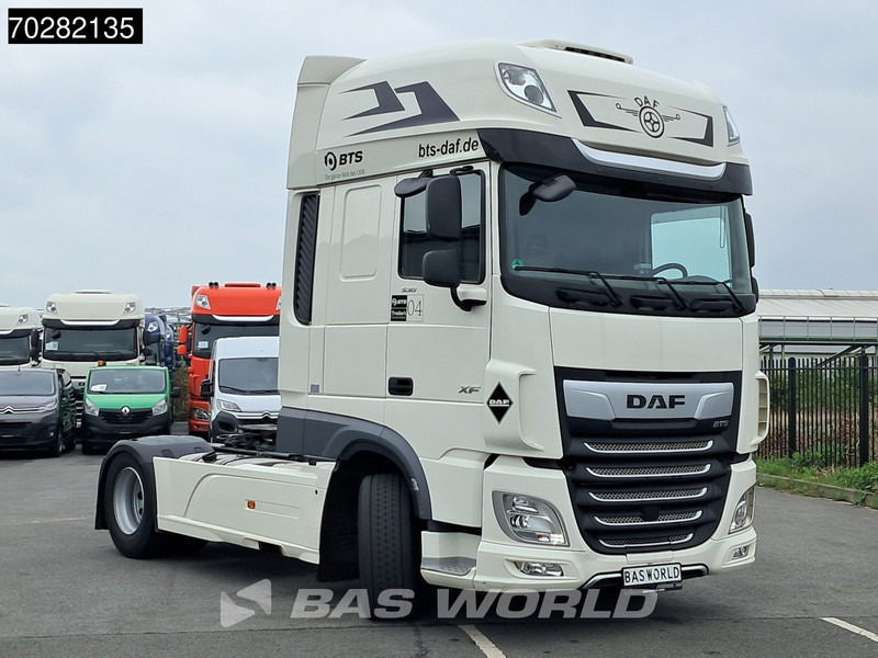 DAF XF 530 4X2 SSC Retarder 2x Tanks Standklima ACC LED - Tractor head: gambar 3 DAF XF 530 4X2 SSC Retarder 2x Tanks Standklima ACC LED - Tractor head: gambar 3