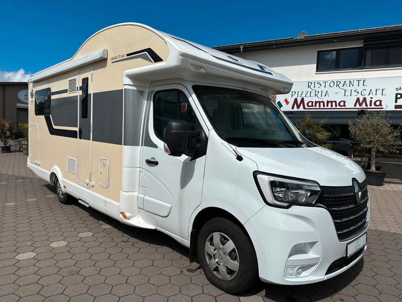 Ahorn Canada TF Plus /1. Hand / Einzelbetten / Hubbett - Mobil rumah semi-terintegrasi: gambar 1 Ahorn Canada TF Plus /1. Hand / Einzelbetten / Hubbett - Mobil rumah semi-terintegrasi: gambar 1