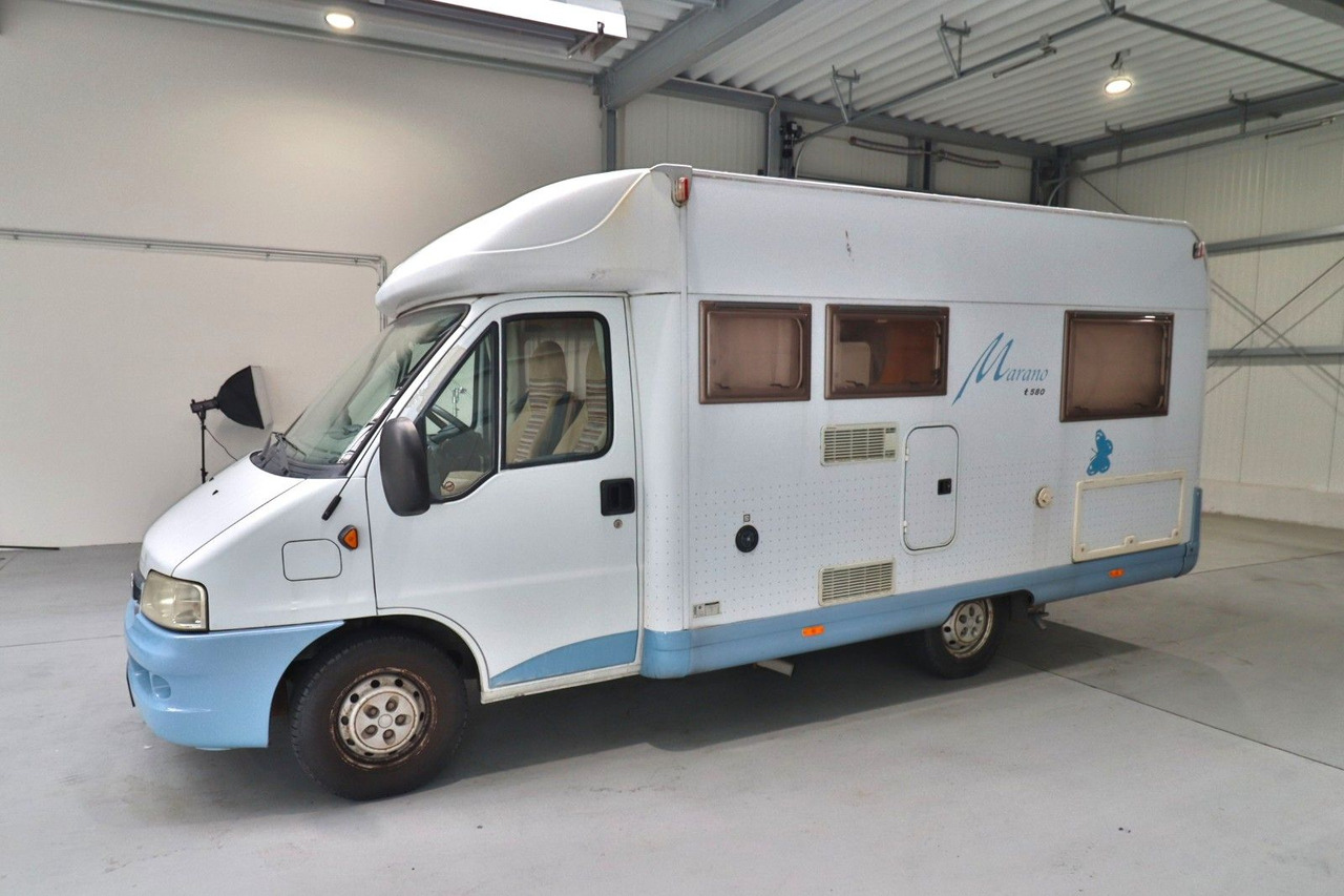 Bürstner T 580 Marano/Festbett/Solar/Markise/nur 5,99 m - Mobil rumah semi-terintegrasi: gambar 2 Bürstner T 580 Marano/Festbett/Solar/Markise/nur 5,99 m - Mobil rumah semi-terintegrasi: gambar 2