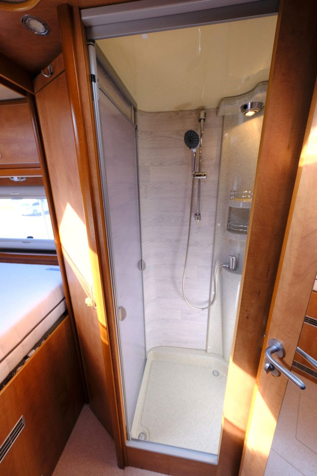 Mobil rumah terintegrasi baru Carthago M Liner 57 BRH/Luftfahrwerk/Alde/Finanzierung: gambar 22