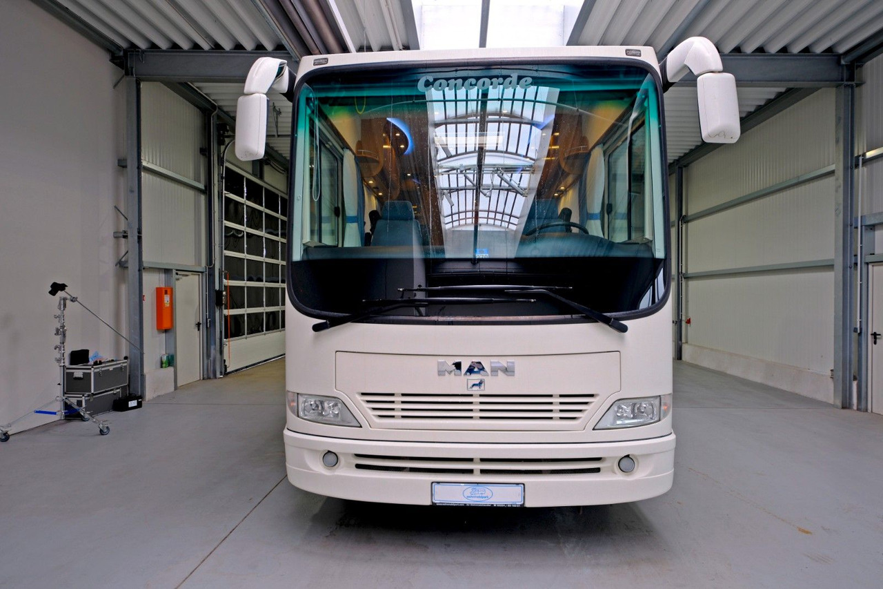 Concorde Liner 830 H/M.A.N/Festbett/Garage/PREISKNKALLER - Mobil rumah terintegrasi: gambar 3 Concorde Liner 830 H/M.A.N/Festbett/Garage/PREISKNKALLER - Mobil rumah terintegrasi: gambar 3