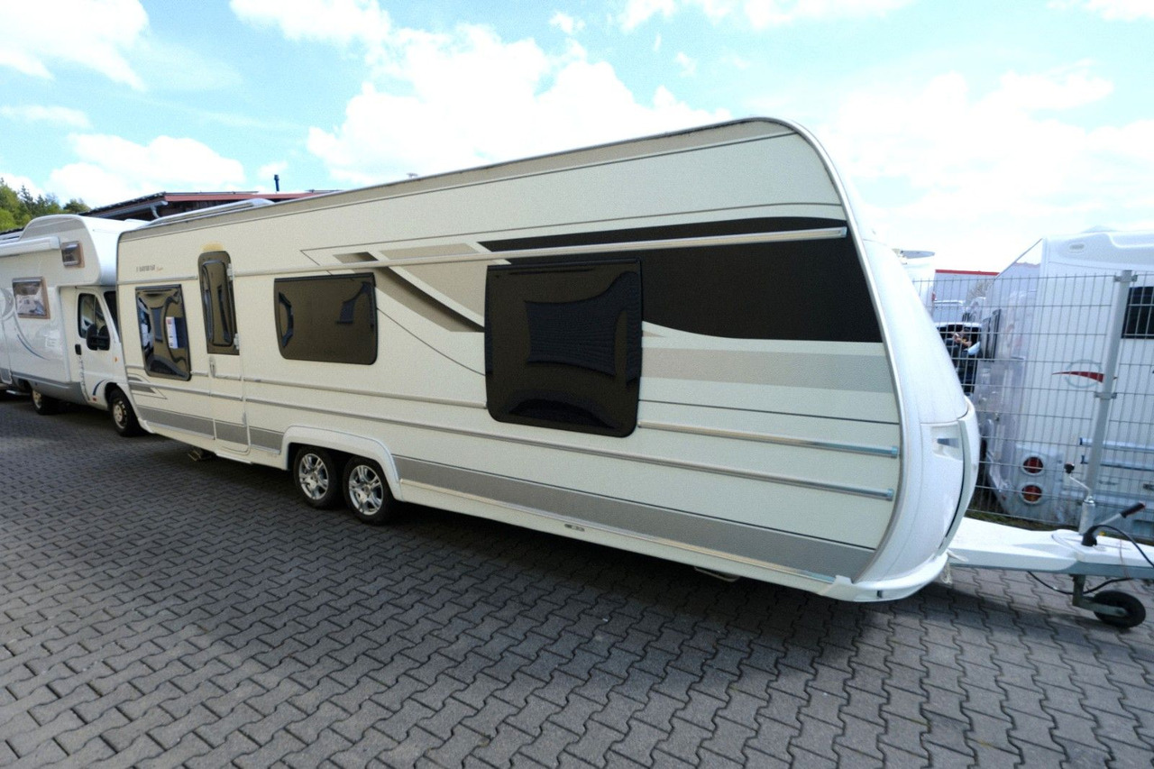 Fendt Saphir 700/Festbett+Rundsitzgruppe/Klimaanlage - Karavan: gambar 1 Fendt Saphir 700/Festbett+Rundsitzgruppe/Klimaanlage - Karavan: gambar 1