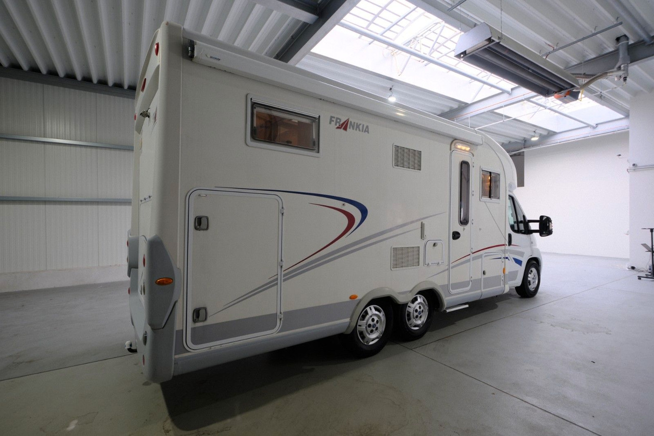 Frankia T 740 BD/Festbett/Garage/Klima/Solar/158 PS - Mobil rumah semi-terintegrasi: gambar 2 Frankia T 740 BD/Festbett/Garage/Klima/Solar/158 PS - Mobil rumah semi-terintegrasi: gambar 2