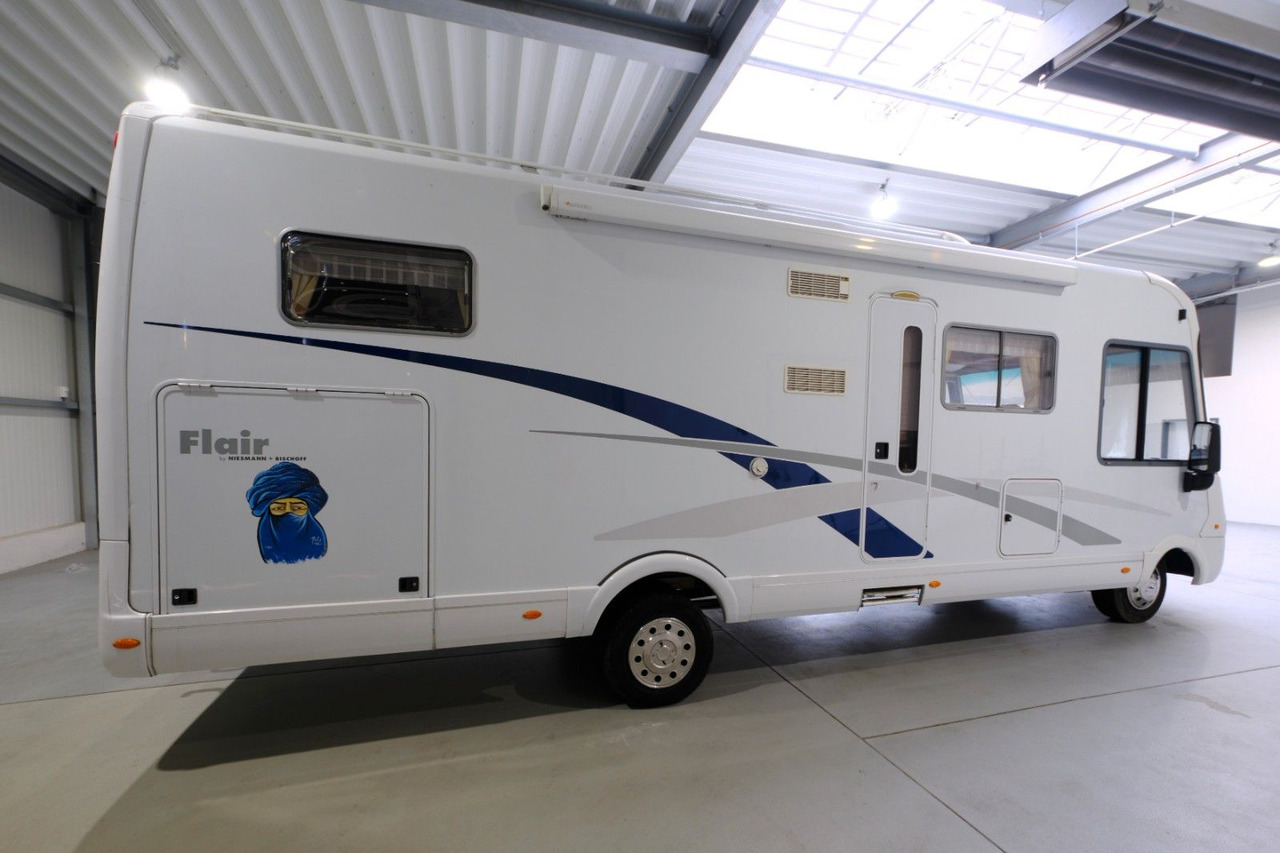 Niesmann + Bischoff Flair I 8000 EB / Automatik / Einzelbetten / TOP - Mobil rumah terintegrasi: gambar 4 Niesmann + Bischoff Flair I 8000 EB / Automatik / Einzelbetten / TOP - Mobil rumah terintegrasi: gambar 4