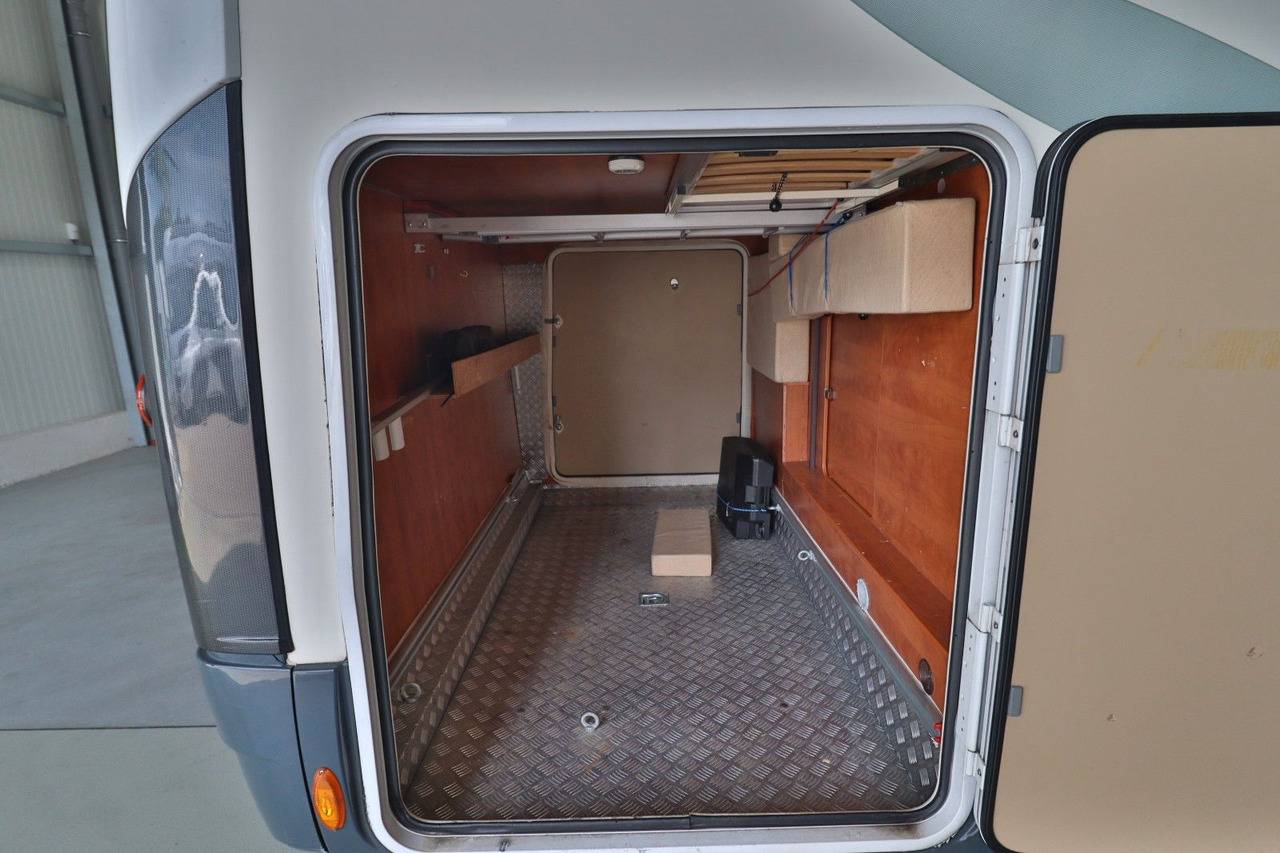 P.L.A. S 700/Festbett/Garage/Klima/Solar/Markise - Alkoven: gambar 5 P.L.A. S 700/Festbett/Garage/Klima/Solar/Markise - Alkoven: gambar 5