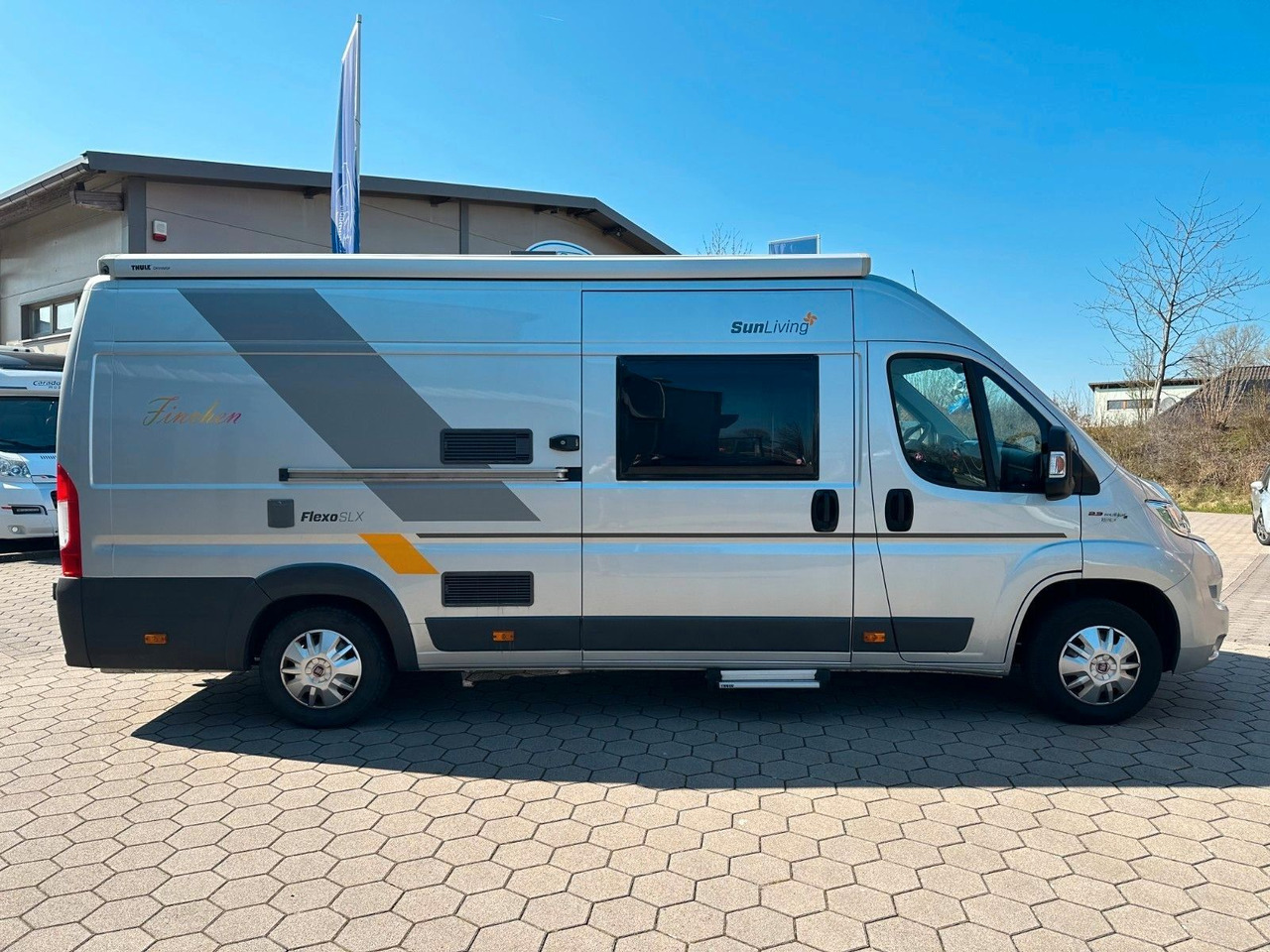 Sun Living Flexo SLX/1.Hand/Einzelbetten/Klima/Solar/Markis - Mobil kemping: gambar 4 Sun Living Flexo SLX/1.Hand/Einzelbetten/Klima/Solar/Markis - Mobil kemping: gambar 4