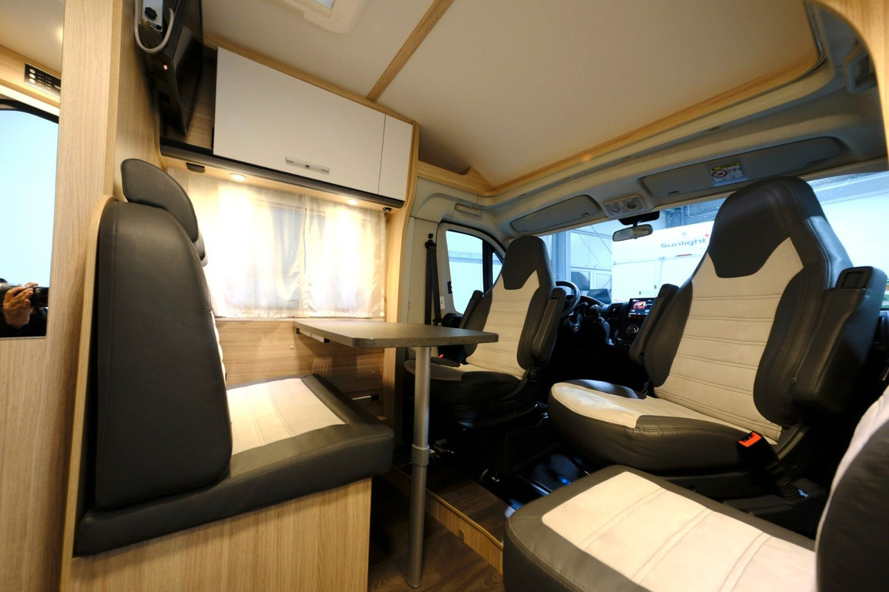 Mobil rumah semi-terintegrasi Sunlight V 60 Adventure Edition/Festbett/Garage/Klima/TOP: gambar 8