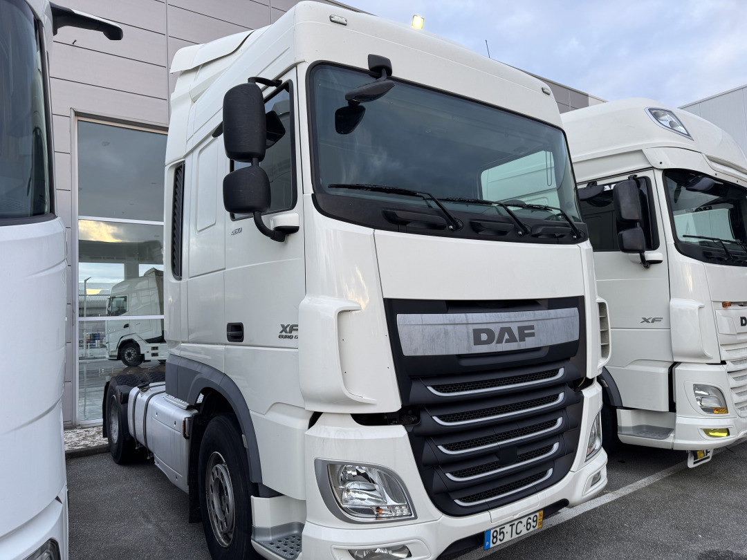 DAF XF 460 - Tractor head: gambar 2 DAF XF 460 - Tractor head: gambar 2
