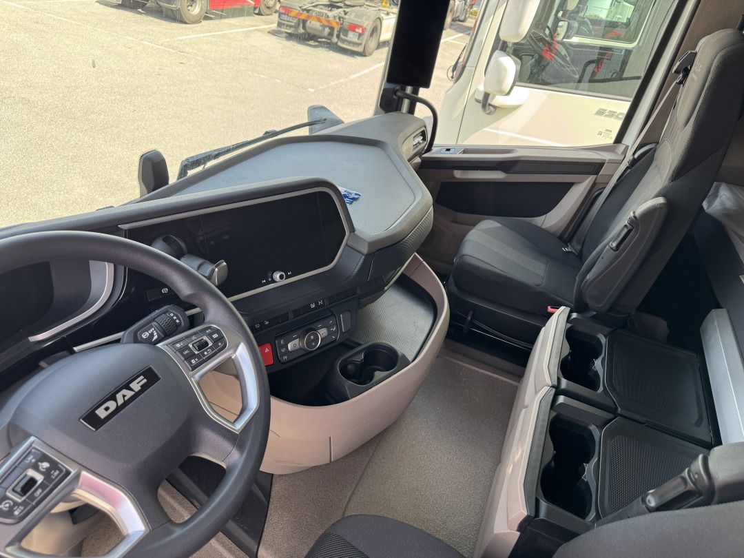 DAF XG 480 FT - Tractor head: gambar 5 DAF XG 480 FT - Tractor head: gambar 5