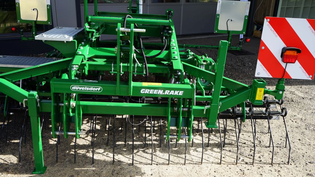 Düvelsdorf GREEN.RAKE expert 3 m (20608) - Garu gerigi pegas: gambar 3 Düvelsdorf GREEN.RAKE expert 3 m (20608) - Garu gerigi pegas: gambar 3