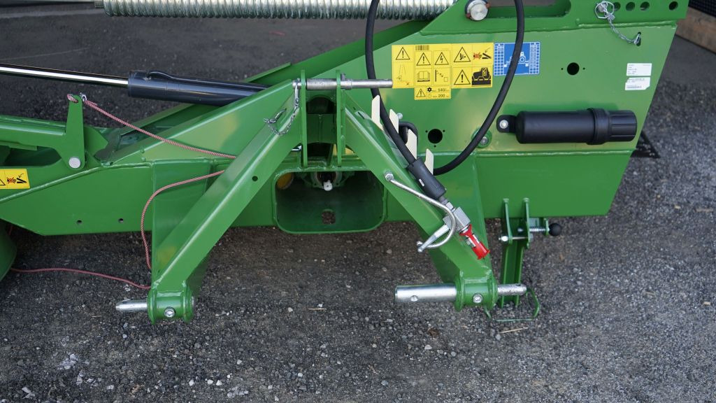 Krone EasyCut R 320 (20704) - Mesin pemotong padang rumput: gambar 2 Krone EasyCut R 320 (20704) - Mesin pemotong padang rumput: gambar 2