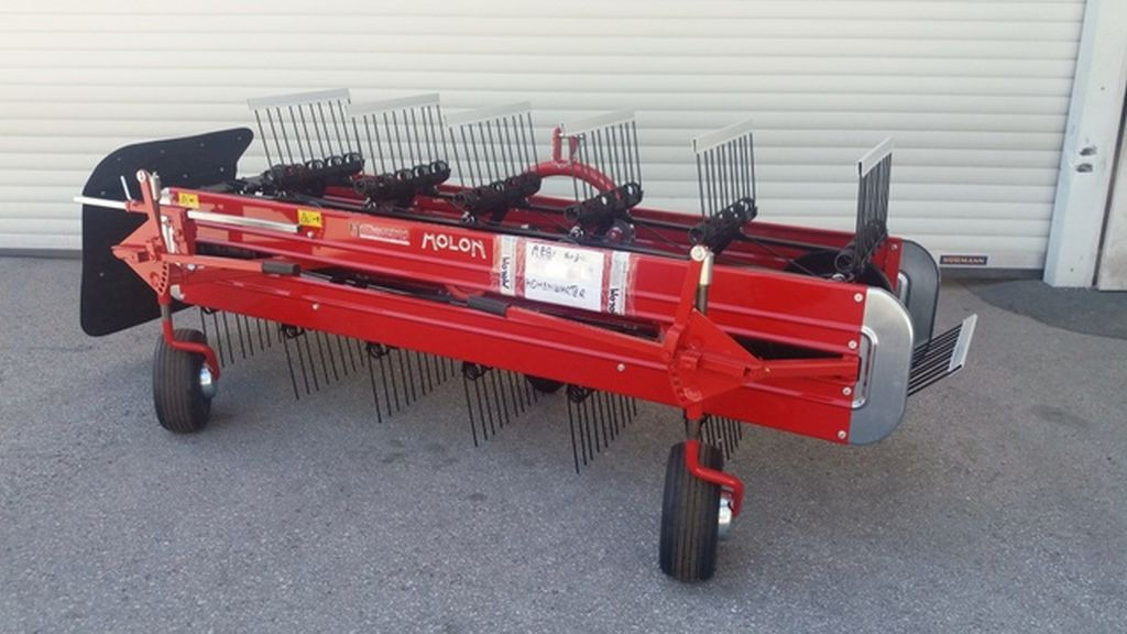 Molon 250/5R zu Traktor gEnio (15866) - Tedder/ Menyapu: gambar 1 Molon 250/5R zu Traktor gEnio (15866) - Tedder/ Menyapu: gambar 1