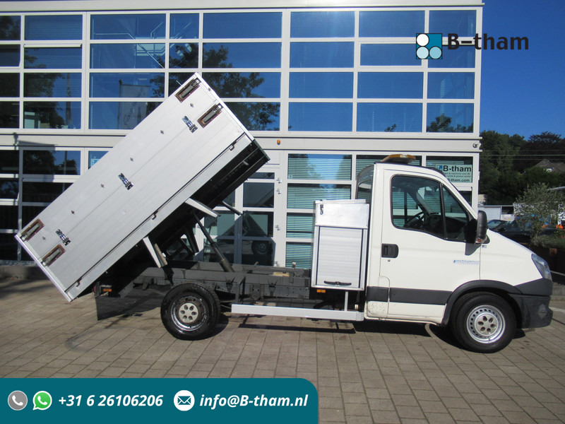 Iveco Daily 35S17 3.0 HPI Diesel EEV Kipper - Van jungkit: gambar 1 Iveco Daily 35S17 3.0 HPI Diesel EEV Kipper - Van jungkit: gambar 1