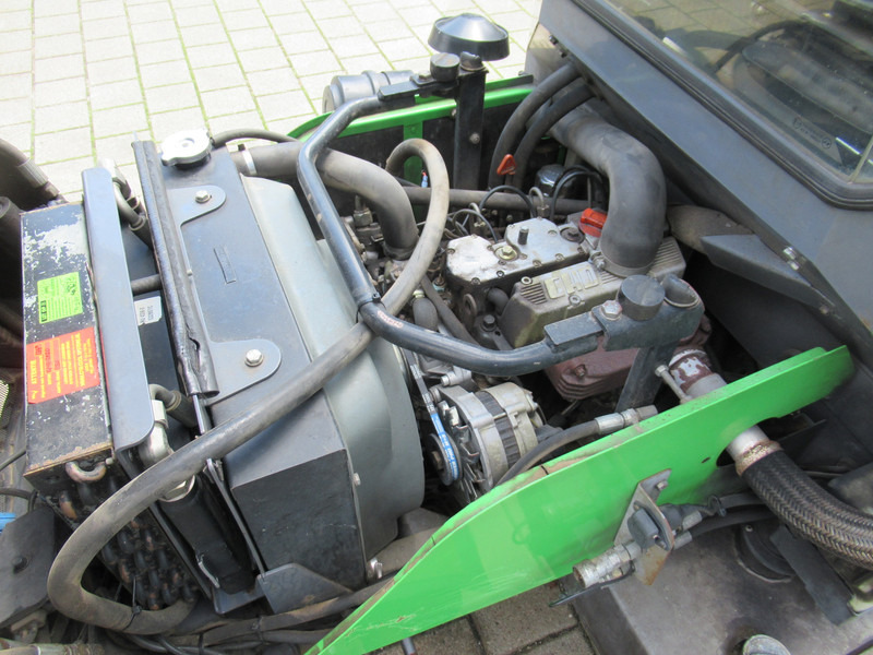 Penyapu jalan LM TRAC 286 4WD 4x4 AIRCO Werktuigdrager: gambar 10
