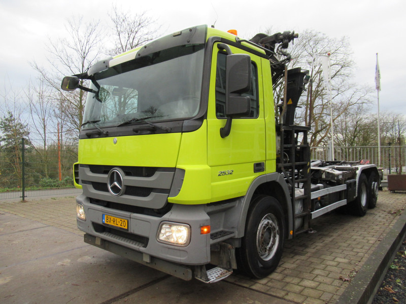 Mercedes-Benz ACTROS 2532 6x2 Palift T20 + Palfinger PK18002-EH Haak - Kraan - Hook lift, Truk derek: gambar 4 Mercedes-Benz ACTROS 2532 6x2 Palift T20 + Palfinger PK18002-EH Haak - Kraan - Hook lift, Truk derek: gambar 4