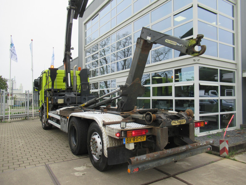 Mercedes-Benz Actros 2532 LTNLA 6X2 Hooklift + Crane, Haak - Kraan - Hook lift, Truk derek: gambar 5 Mercedes-Benz Actros 2532 LTNLA 6X2 Hooklift + Crane, Haak - Kraan - Hook lift, Truk derek: gambar 5