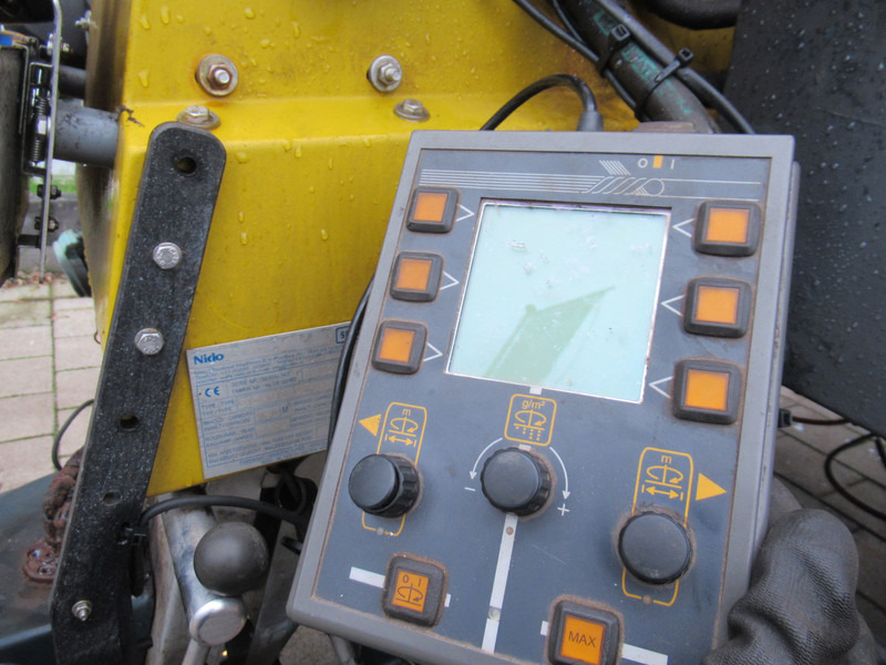 NIDO NIDO STRATOS B08L-15 AWALN-280 0,8M3 + 350 L. Zoutstrooier Salzstreuer Salzstreuer - Penyebar pasir/ Garam: gambar 5 NIDO NIDO STRATOS B08L-15 AWALN-280 0,8M3 + 350 L. Zoutstrooier Salzstreuer Salzstreuer - Penyebar pasir/ Garam: gambar 5