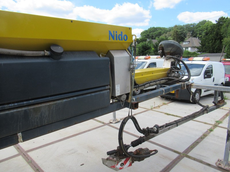 Penyebar pasir/ Garam NIDO - Schmidt STRATOS B08-27 PALN 0,8m3 + 350 L Zoutstrooier: gambar 6