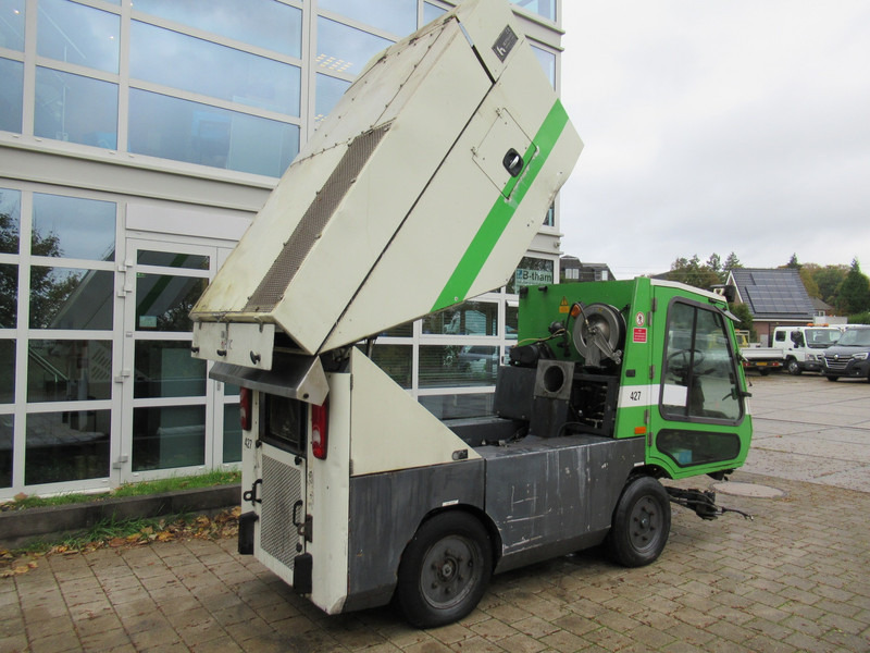 TENNANT HMF 214 Veegmachine, DEFECT / FOR PARTS - Penyapu jalan: gambar 4 TENNANT HMF 214 Veegmachine, DEFECT / FOR PARTS - Penyapu jalan: gambar 4