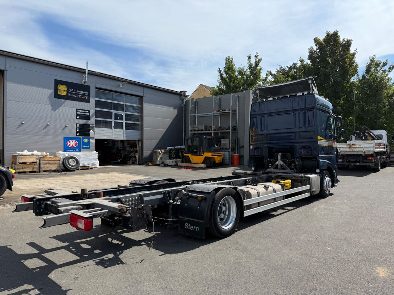 DAF XF430/Jumbo;Mega/Intarder/Standklima-Heizung/BDF - Pengangkut kontainer/ Container truck: gambar 5 DAF XF430/Jumbo;Mega/Intarder/Standklima-Heizung/BDF - Pengangkut kontainer/ Container truck: gambar 5