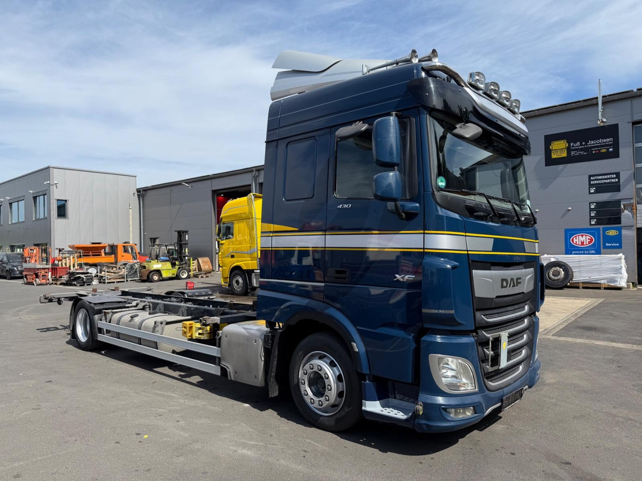 DAF XF430/Jumbo;Mega/Intarder/Standklima-Heizung/BDF - Pengangkut kontainer/ Container truck: gambar 1 DAF XF430/Jumbo;Mega/Intarder/Standklima-Heizung/BDF - Pengangkut kontainer/ Container truck: gambar 1